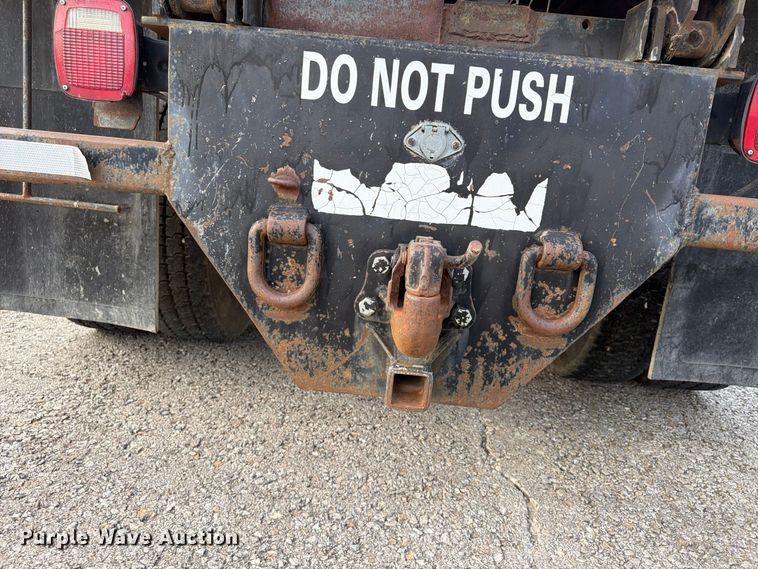 image for item FU4603 2001 Sterling Truck L7500 Series dump flatbed truck