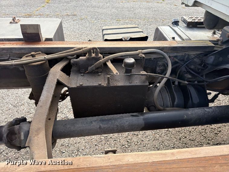 image for item FU4603 2001 Sterling Truck L7500 Series dump flatbed truck
