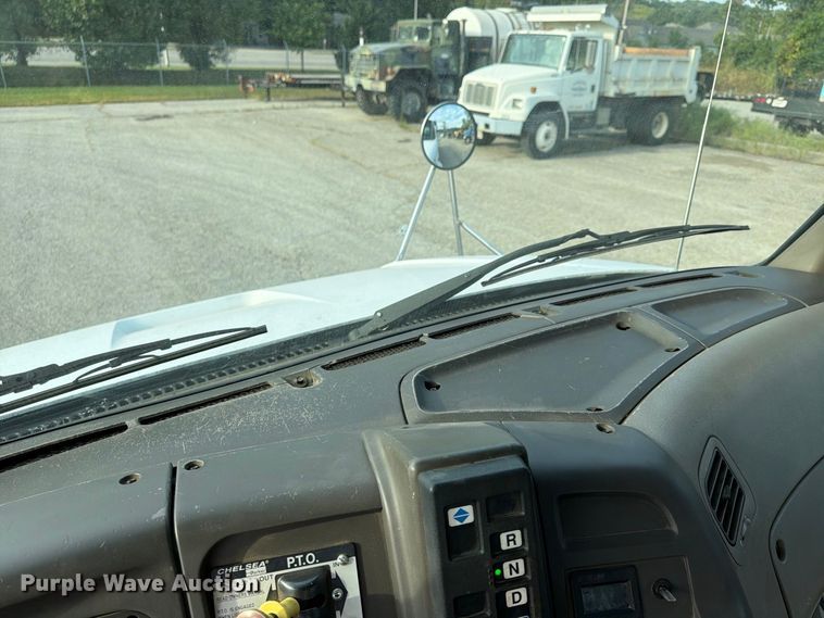 image for item FU4603 2001 Sterling Truck L7500 Series dump flatbed truck