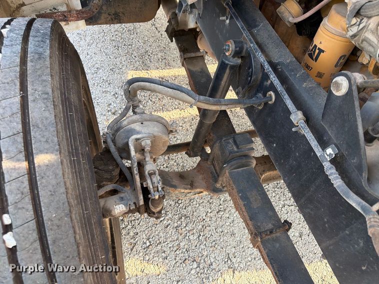 image for item FU4603 2001 Sterling Truck L7500 Series dump flatbed truck