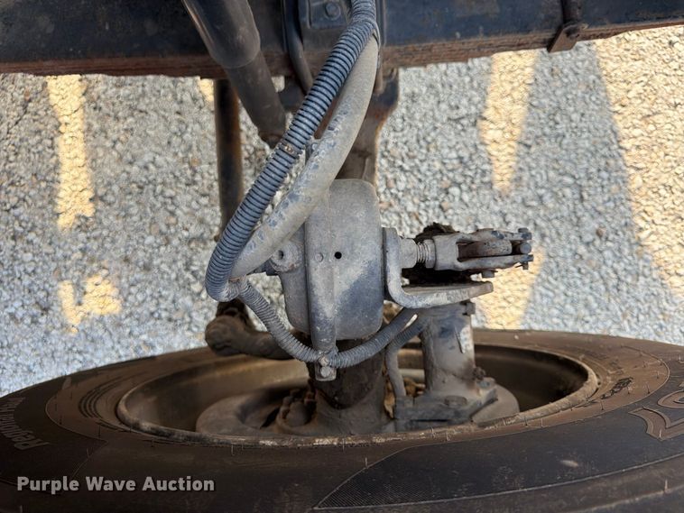 image for item FU4603 2001 Sterling Truck L7500 Series dump flatbed truck