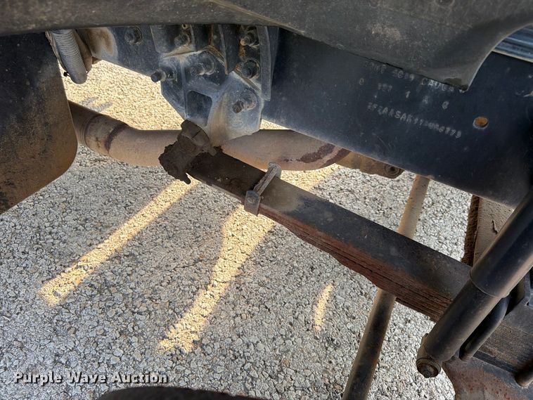 image for item FU4603 2001 Sterling Truck L7500 Series dump flatbed truck