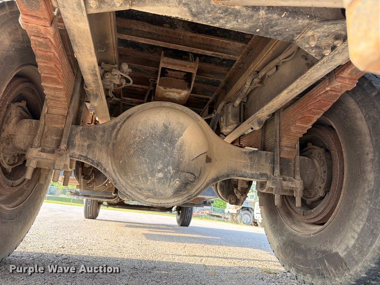 image for item FU4603 2001 Sterling Truck L7500 Series dump flatbed truck