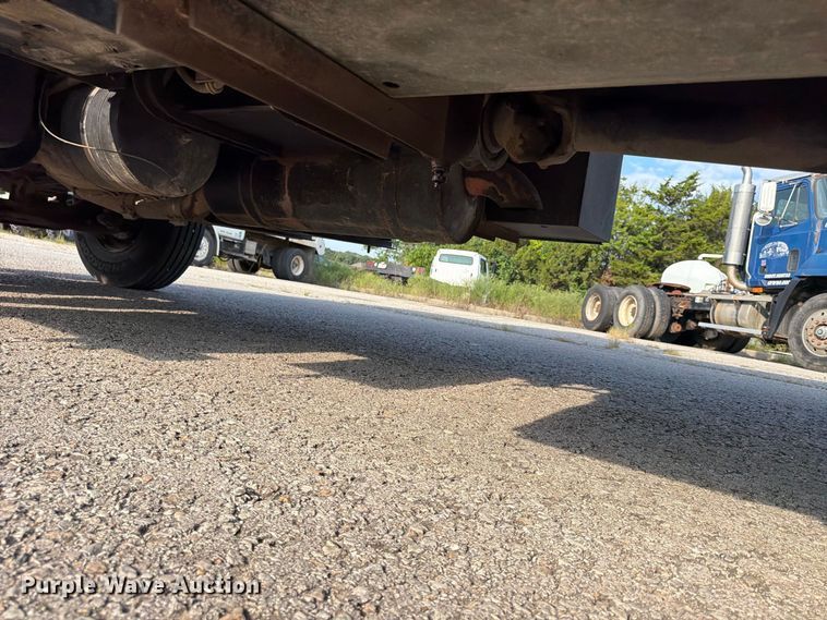 image for item FU4603 2001 Sterling Truck L7500 Series dump flatbed truck