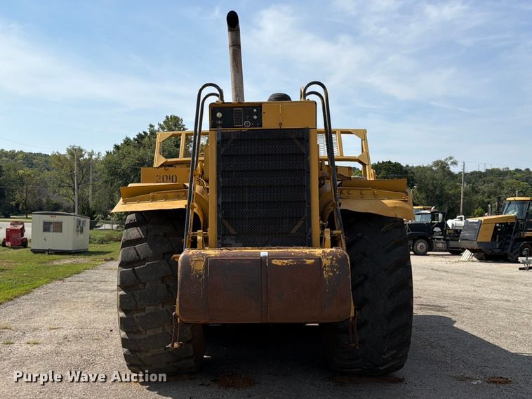 image for item FU4605 1996 Caterpillar 627F scraper