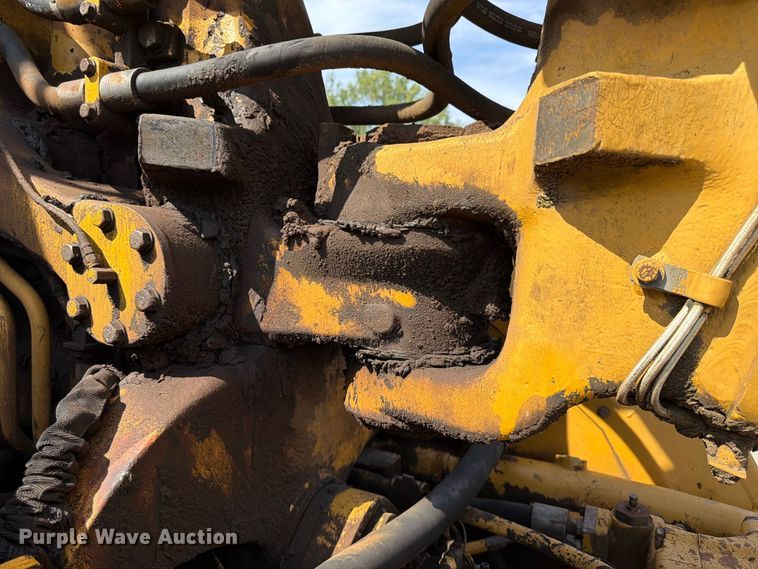 image for item FU4605 1996 Caterpillar 627F scraper