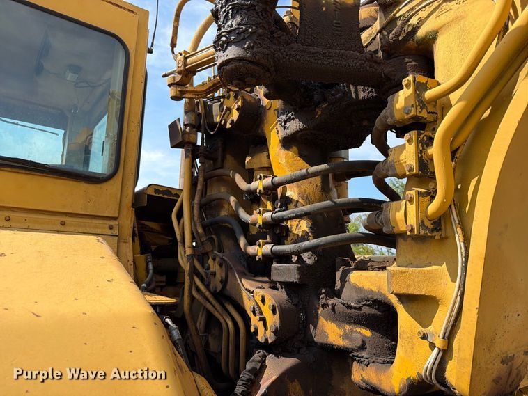 image for item FU4605 1996 Caterpillar 627F scraper