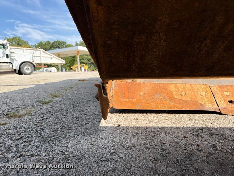 image for item FU4605 1996 Caterpillar 627F scraper
