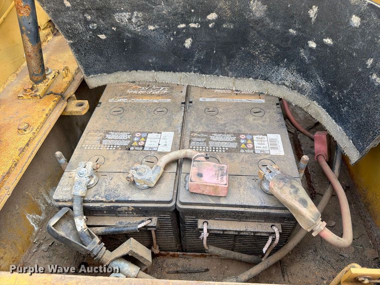 image for item FU4605 1996 Caterpillar 627F scraper