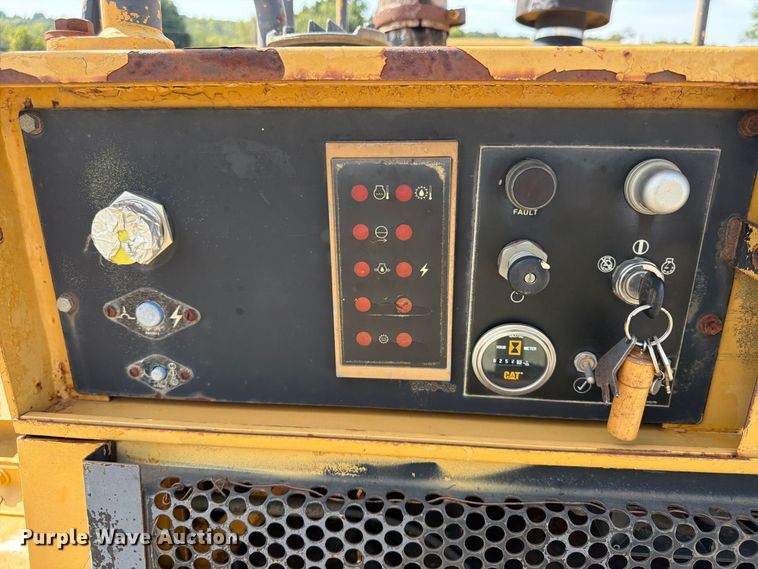 image for item FU4605 1996 Caterpillar 627F scraper