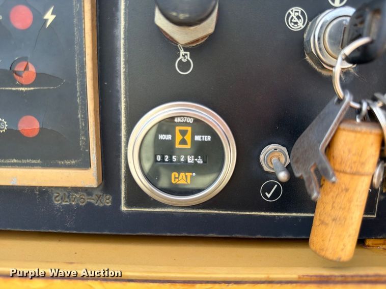 image for item FU4605 1996 Caterpillar 627F scraper