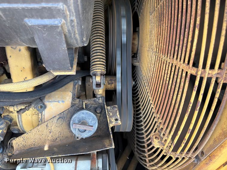 image for item FU4605 1996 Caterpillar 627F scraper