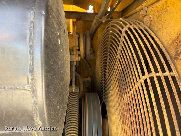 image for item FU4605 1996 Caterpillar 627F scraper