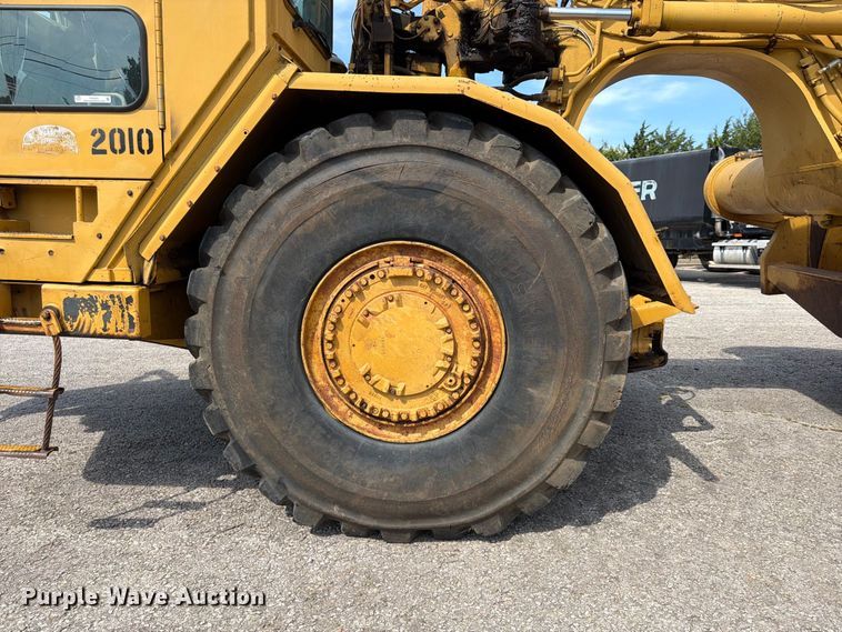 image for item FU4605 1996 Caterpillar 627F scraper