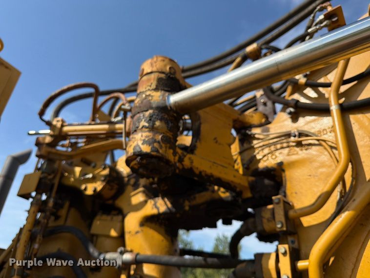 image for item FU4606 1997 Caterpillar 621F scraper