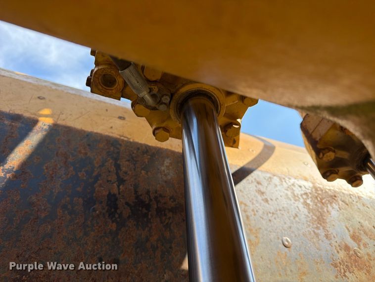 image for item FU4606 1997 Caterpillar 621F scraper