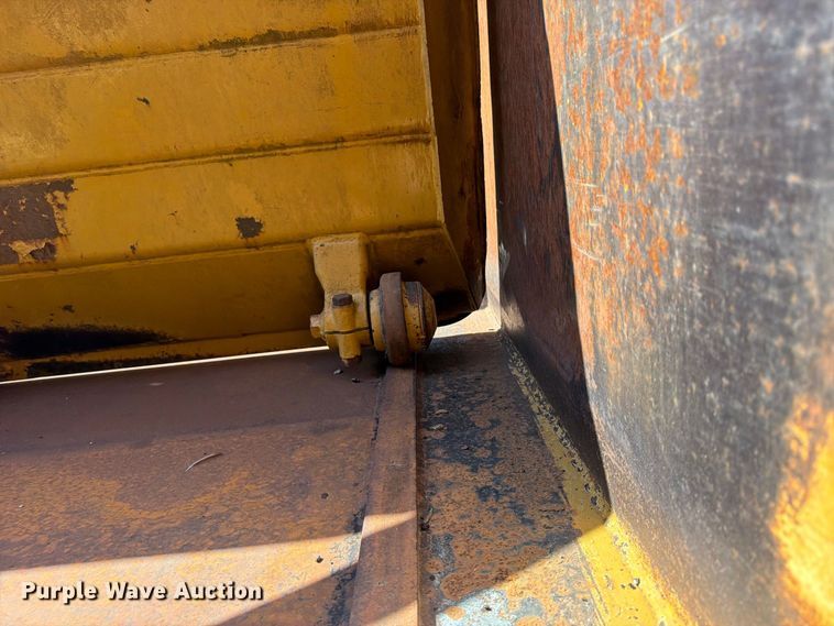 image for item FU4606 1997 Caterpillar 621F scraper