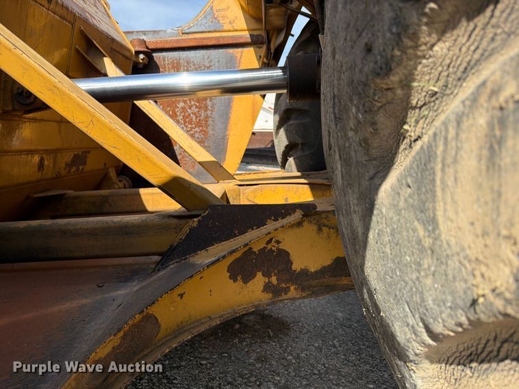 image for item FU4606 1997 Caterpillar 621F scraper