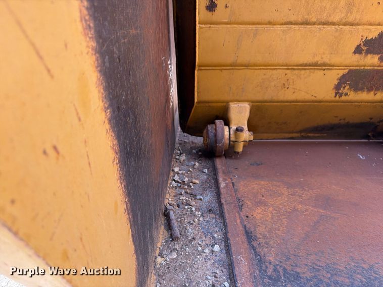 image for item FU4606 1997 Caterpillar 621F scraper