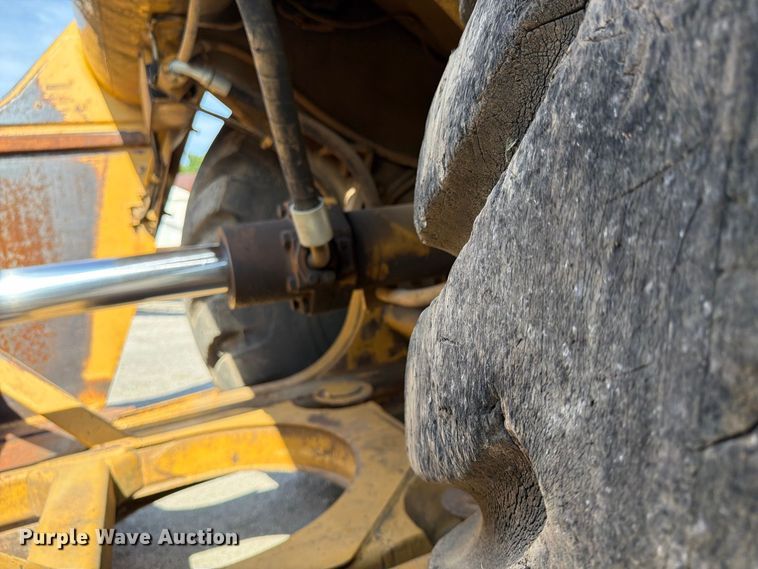 image for item FU4606 1997 Caterpillar 621F scraper