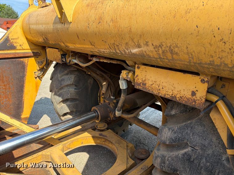 image for item FU4606 1997 Caterpillar 621F scraper