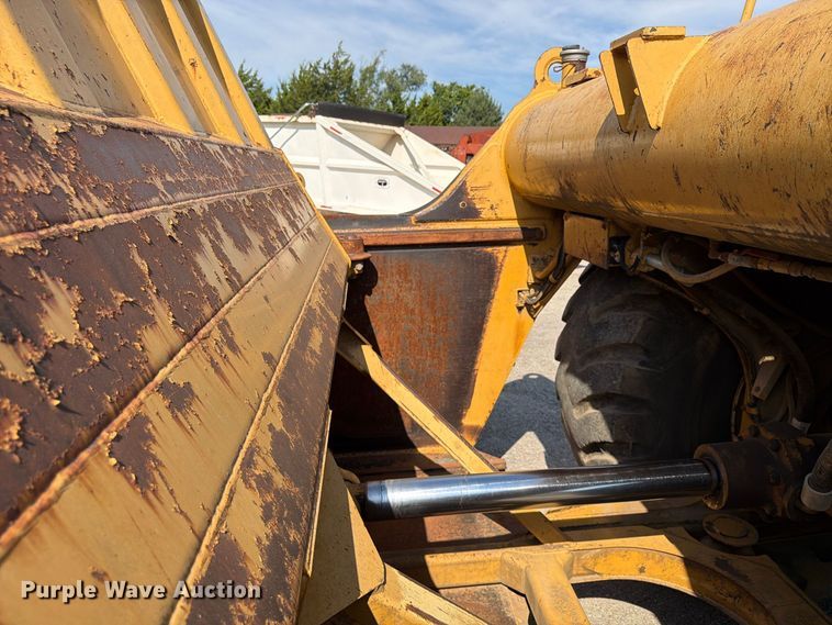 image for item FU4606 1997 Caterpillar 621F scraper