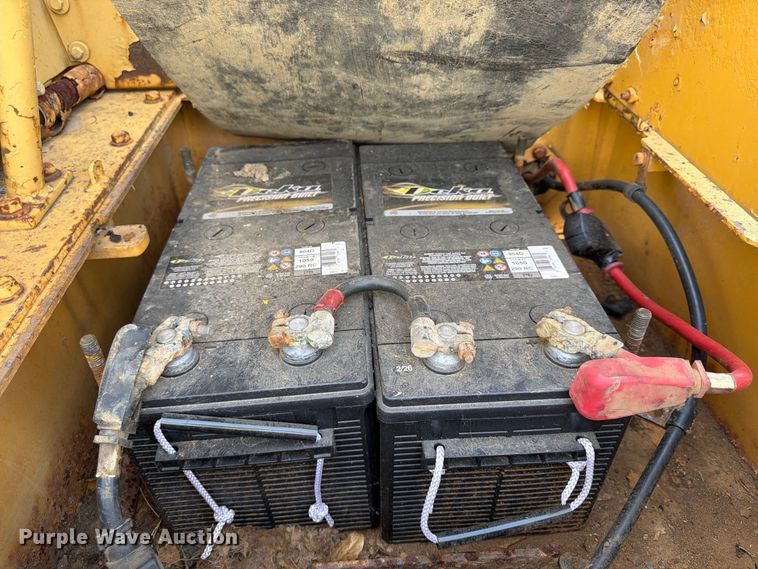 image for item FU4606 1997 Caterpillar 621F scraper