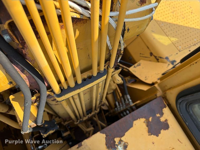 image for item FU4606 1997 Caterpillar 621F scraper