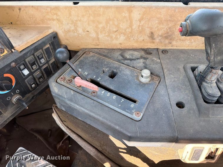 image for item FU4606 1997 Caterpillar 621F scraper