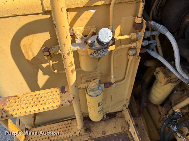 image for item FU4606 1997 Caterpillar 621F scraper
