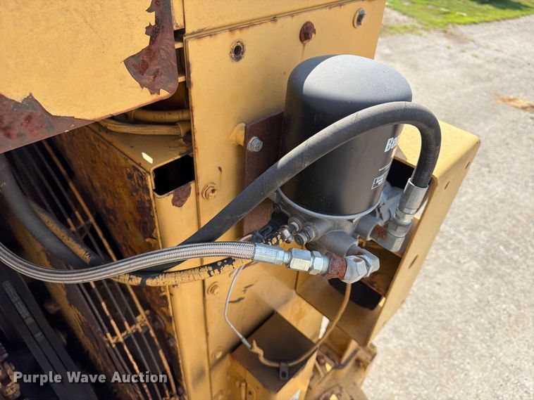 image for item FU4606 1997 Caterpillar 621F scraper