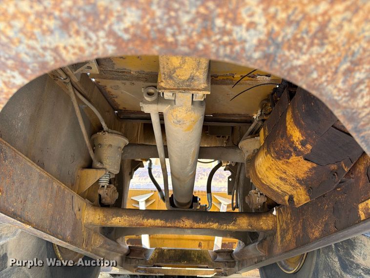 image for item FU4606 1997 Caterpillar 621F scraper