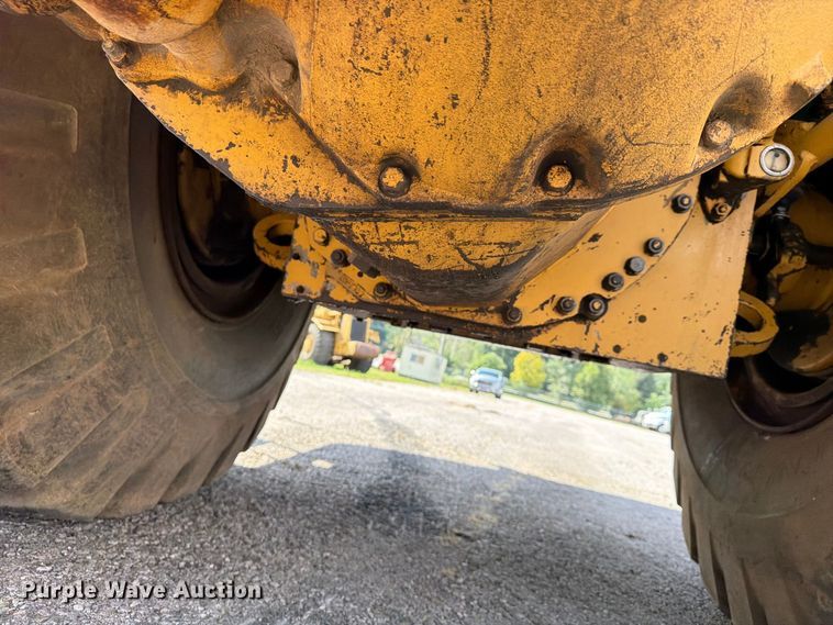 image for item FU4606 1997 Caterpillar 621F scraper