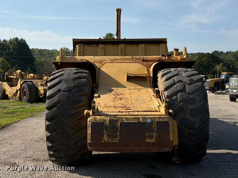 image for item FU4607 1997 Caterpillar 621F scraper