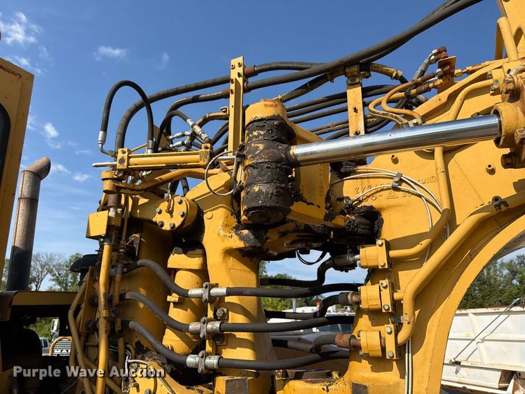 image for item FU4607 1997 Caterpillar 621F scraper