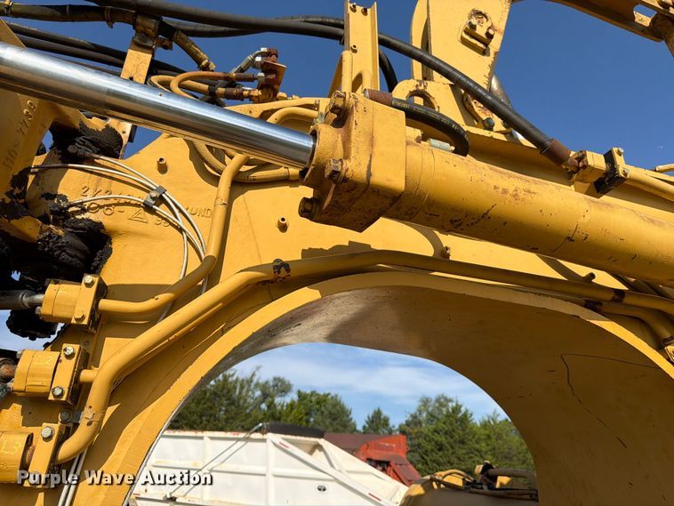 image for item FU4607 1997 Caterpillar 621F scraper