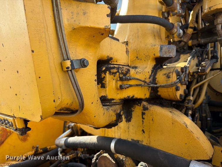 image for item FU4607 1997 Caterpillar 621F scraper