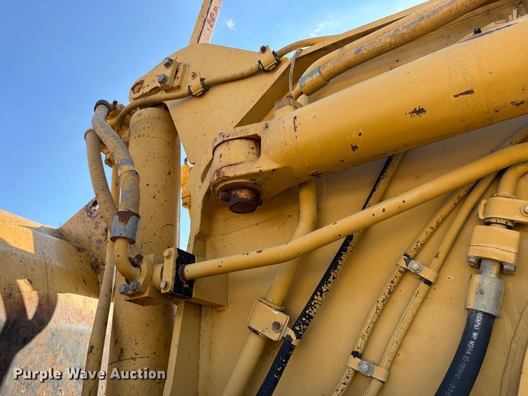 image for item FU4607 1997 Caterpillar 621F scraper