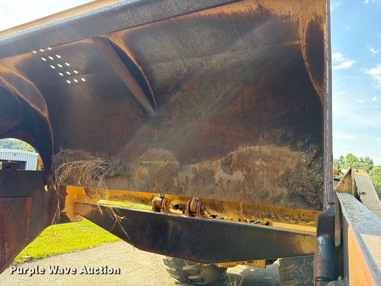 image for item FU4607 1997 Caterpillar 621F scraper