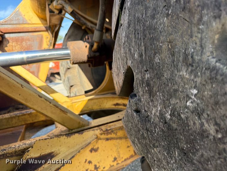 image for item FU4607 1997 Caterpillar 621F scraper