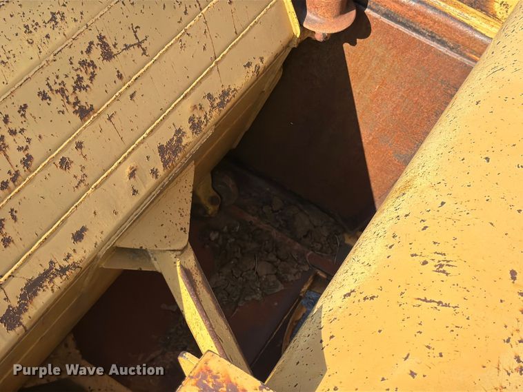 image for item FU4607 1997 Caterpillar 621F scraper