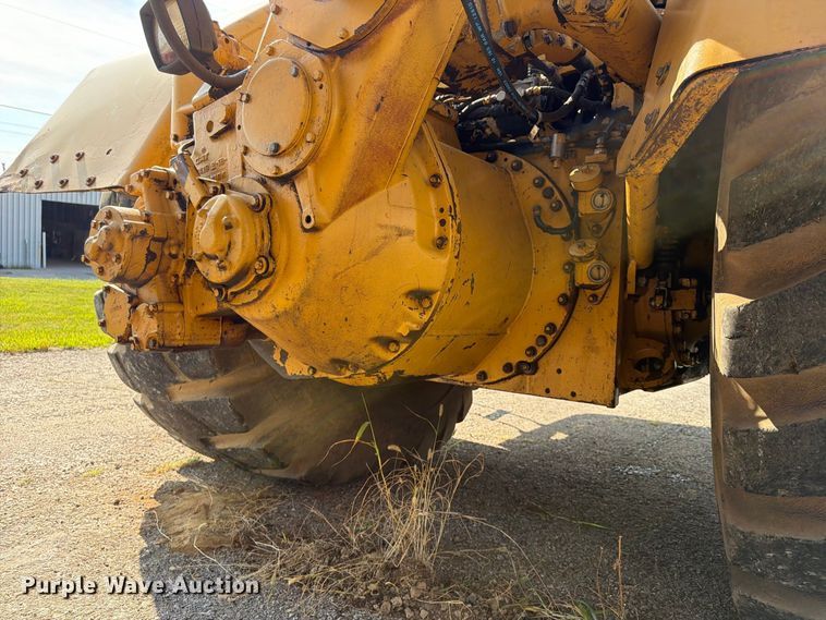 image for item FU4607 1997 Caterpillar 621F scraper
