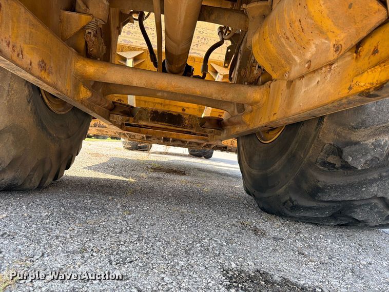 image for item FU4607 1997 Caterpillar 621F scraper