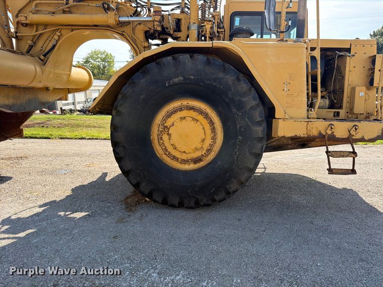 image for item FU4607 1997 Caterpillar 621F scraper
