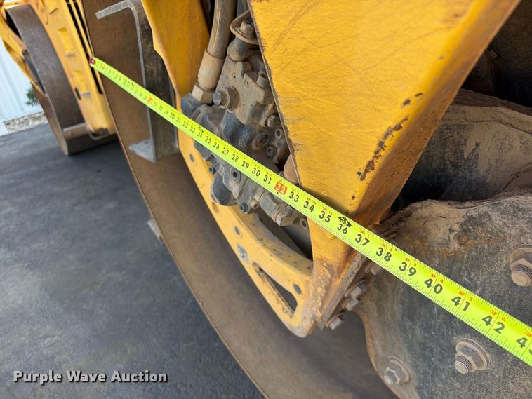 image for item FU4619 2011 Bomag BW 190 ADHF-4 double drum roller