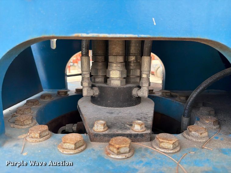 image for item NC9911 2016 Genie S-40 boom lift
