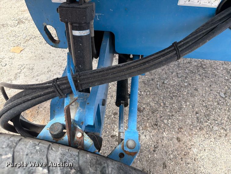 image for item NC9911 2016 Genie S-40 boom lift