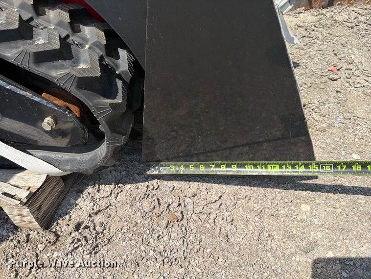 image for item NC9931 2024 Erie Industries SCL850 compact utility loader