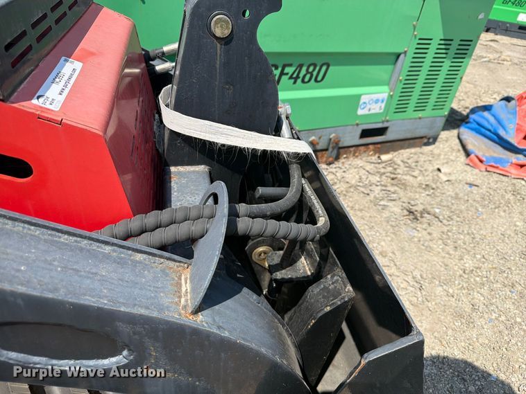 image for item NC9931 2024 Erie Industries SCL850 compact utility loader