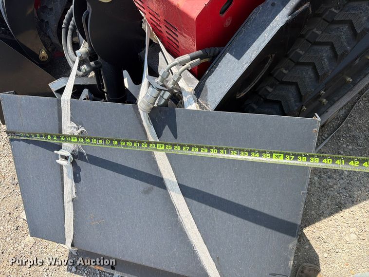 image for item NC9933 Erie Industries SCL850 compact utility loader